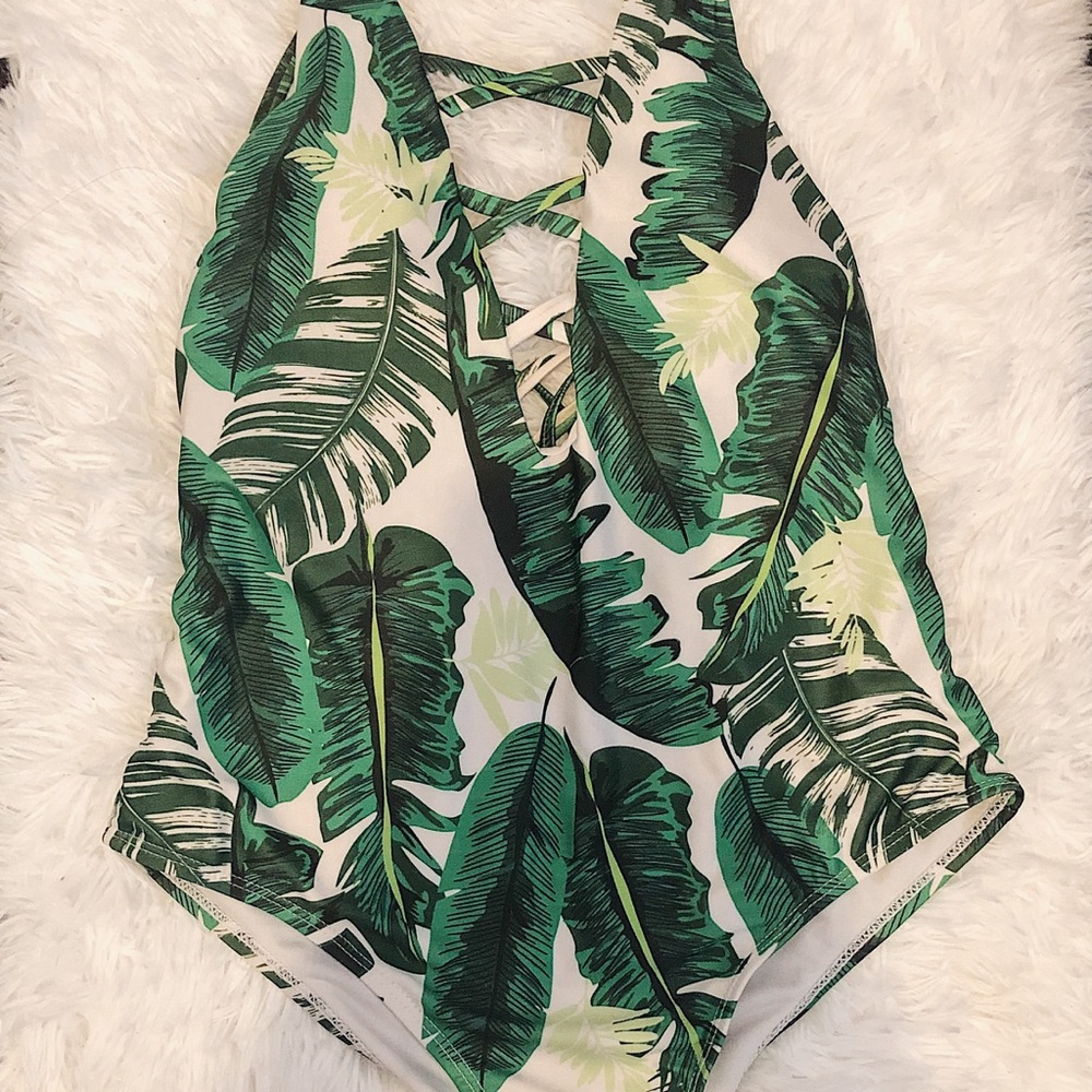 🚫SOLD🚫 one piece monstera bikini